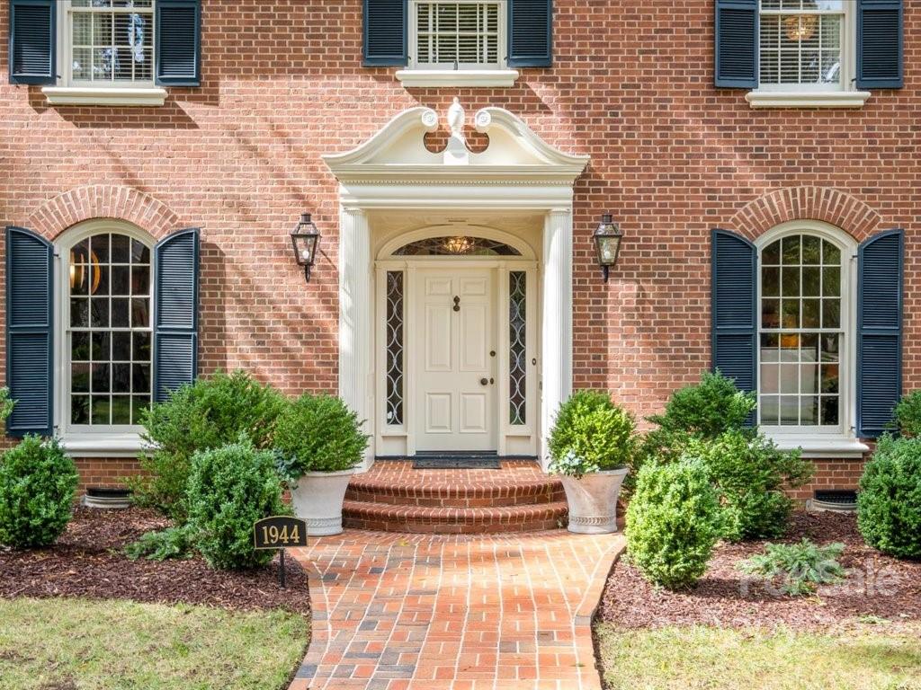 1944 Queens Road West Charlotte, NC 28209 - Photo 2 of 41 Gallery Image 2