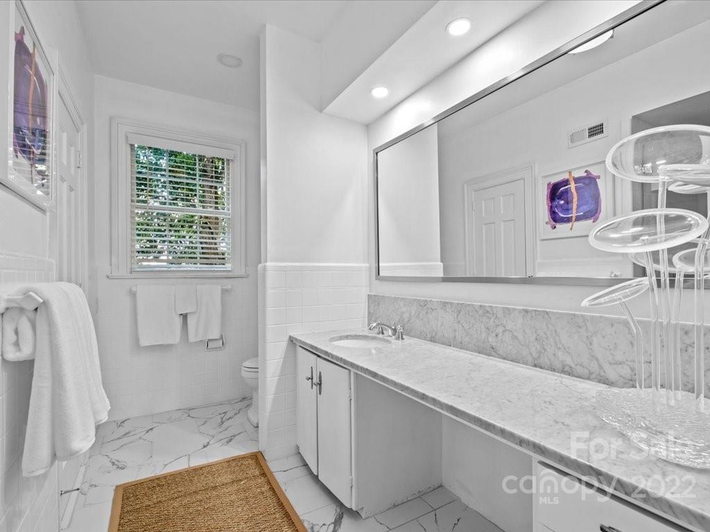 1944 Queens Road West Charlotte, NC 28209 - Photo 22 of 41 Gallery Image 22