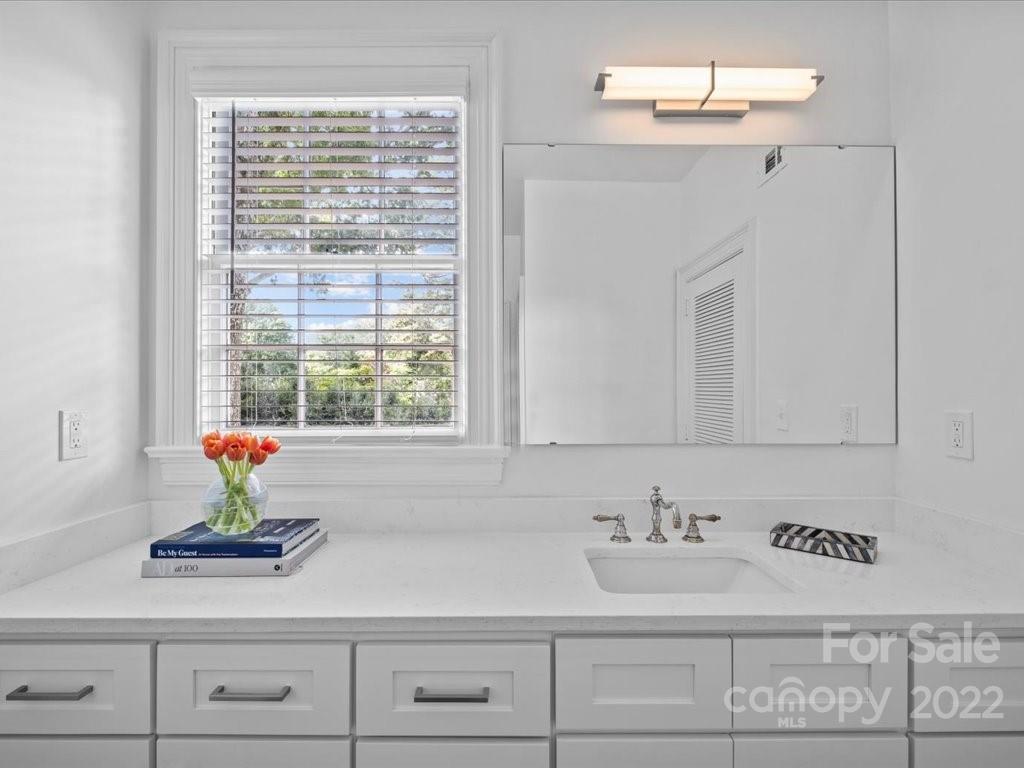1944 Queens Road West Charlotte, NC 28209 - Photo 27 of 41 Gallery Image 27