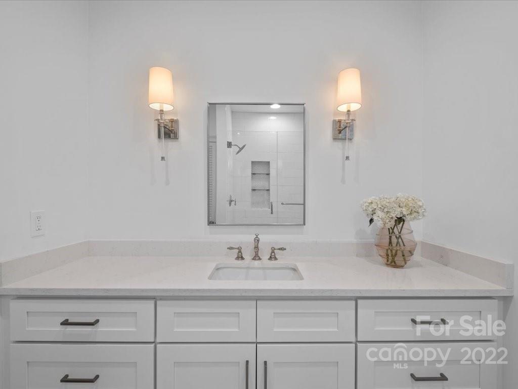 1944 Queens Road West Charlotte, NC 28209 - Photo 28 of 41 Gallery Image 28