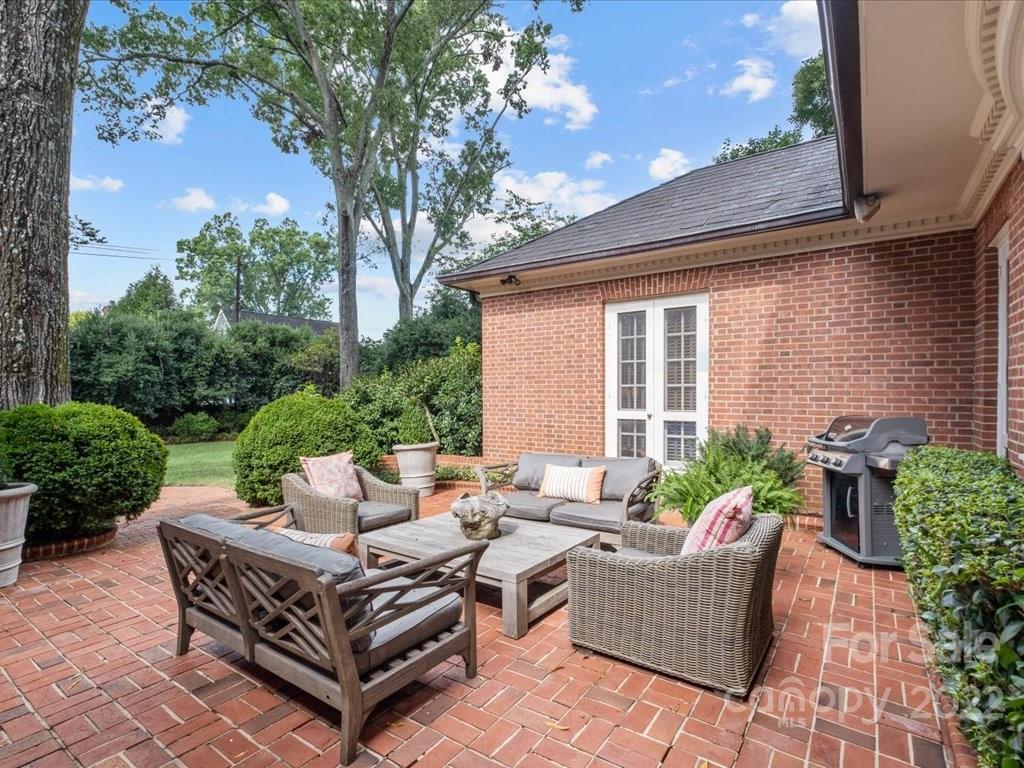 1944 Queens Road West Charlotte, NC 28209 - Photo 36 of 41 Gallery Image 36
