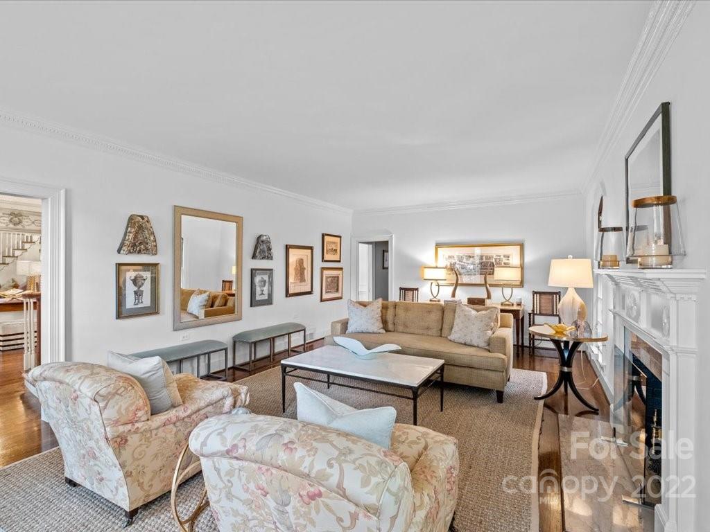 1944 Queens Road West Charlotte, NC 28209 - Photo 8 of 41 Gallery Image 8