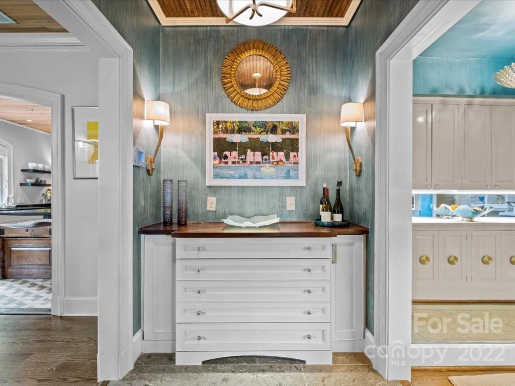 1944 Queens Road West Charlotte, NC 28209 - Photo 10 of 41 Gallery Image 10