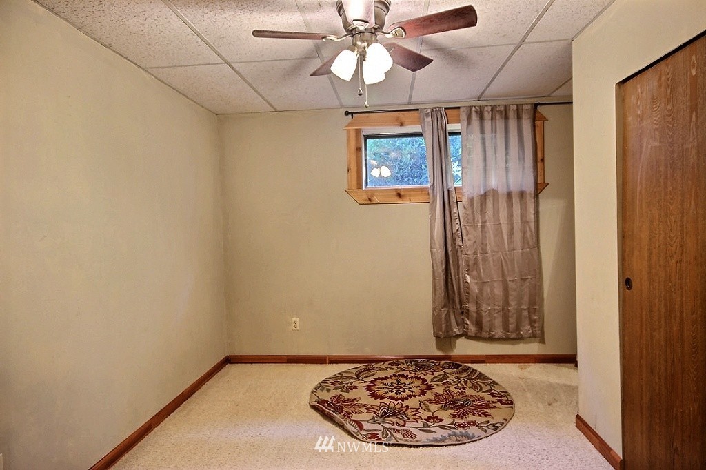 1934 Beacon Way Southeast Renton, WA 98058 - Photo 14 of 20