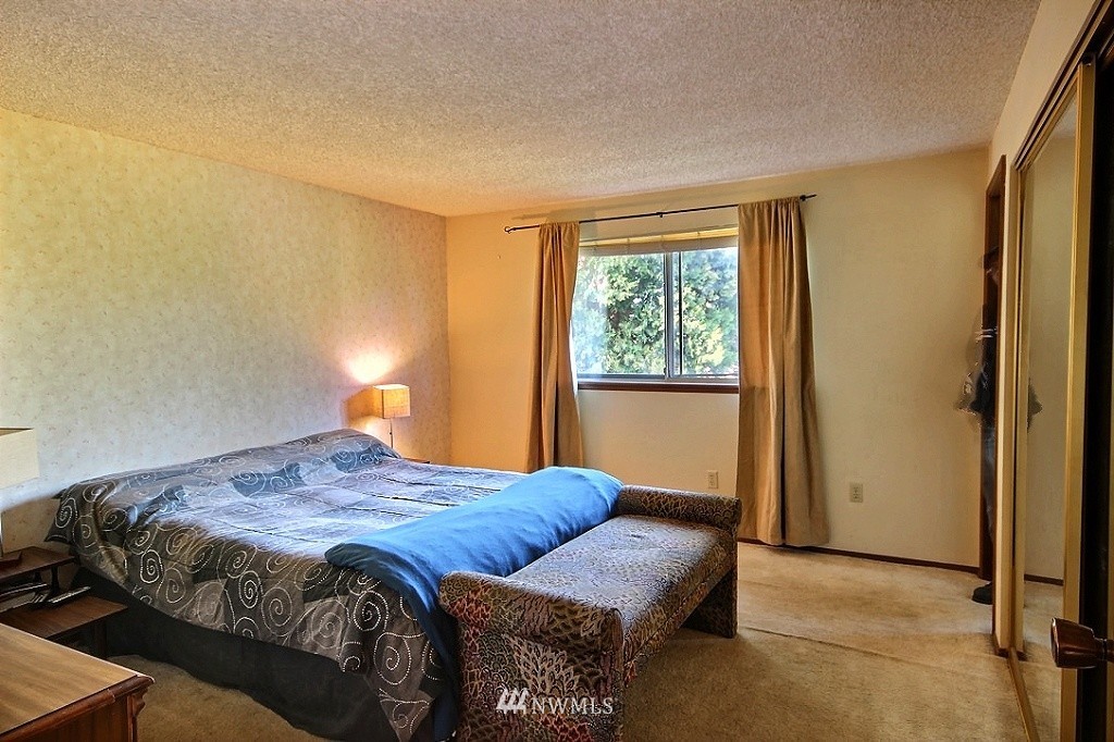 1934 Beacon Way Southeast Renton, WA 98058 - Photo 10 of 20