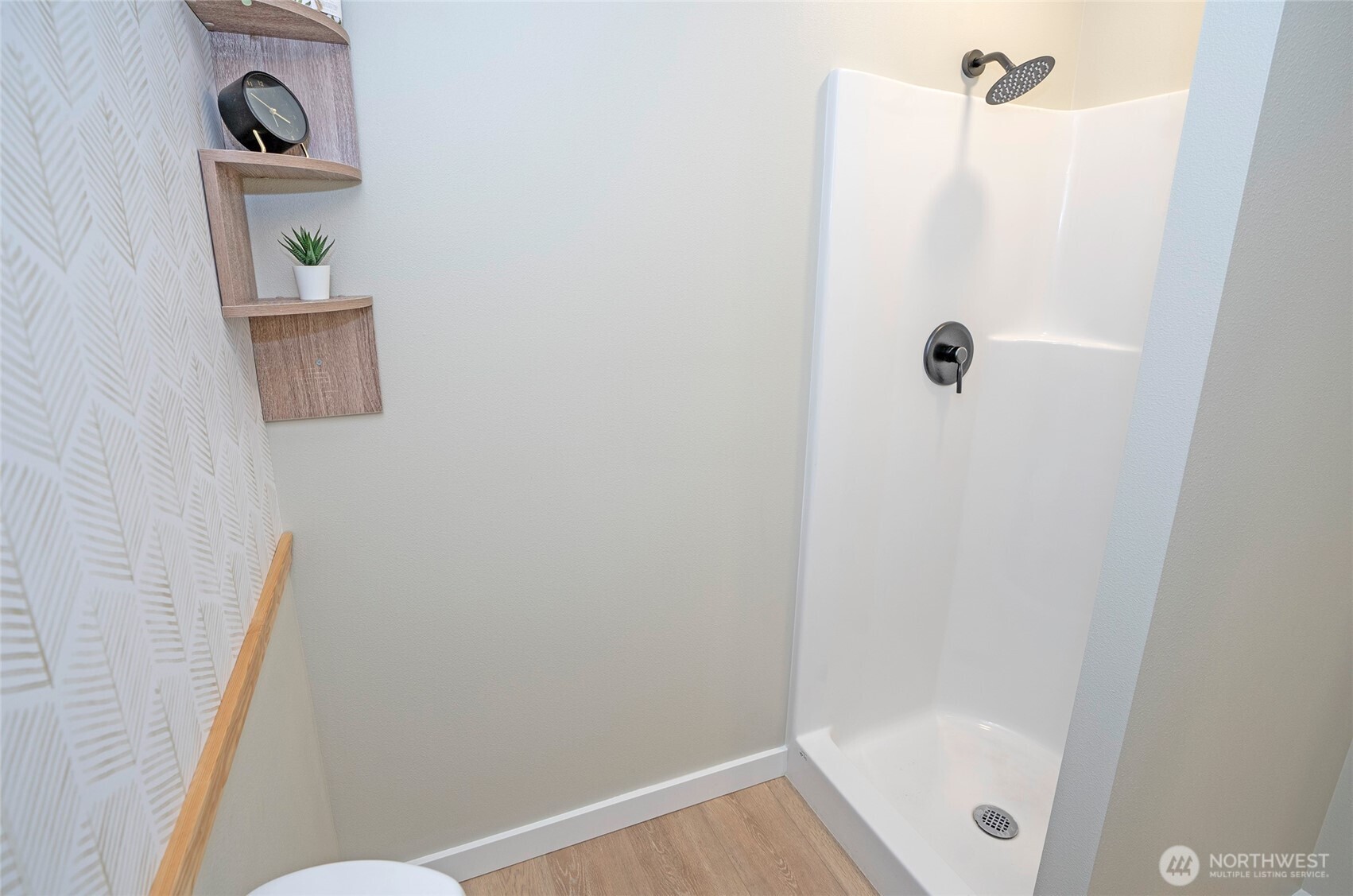 15512 Elm Street East Sumner, WA 98390 - Photo 31 of 37 a bathroom with a shower