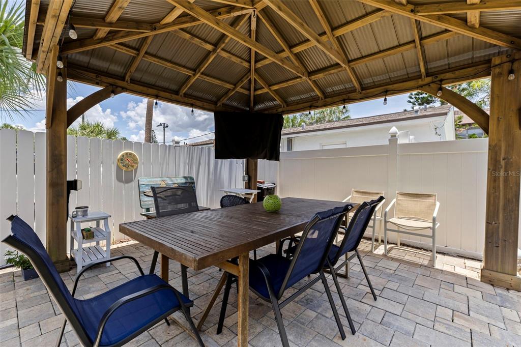 109 16th Avenue, Unit 3 Indian Rocks Beach, FL 33785 - Photo 27 of 35