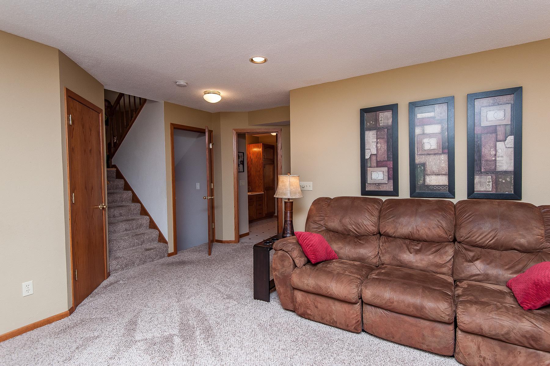 3109 River Lane Northeast Rochester, MN 55906 - Photo 16 of 44 Gallery Image 16