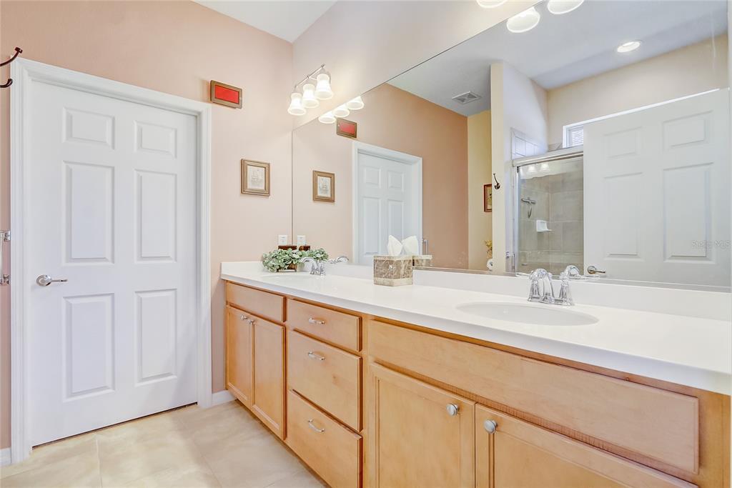 9673 Southwest 63rd Loop Ocala, FL 34481 - Photo 15 of 31 Gallery Image 15