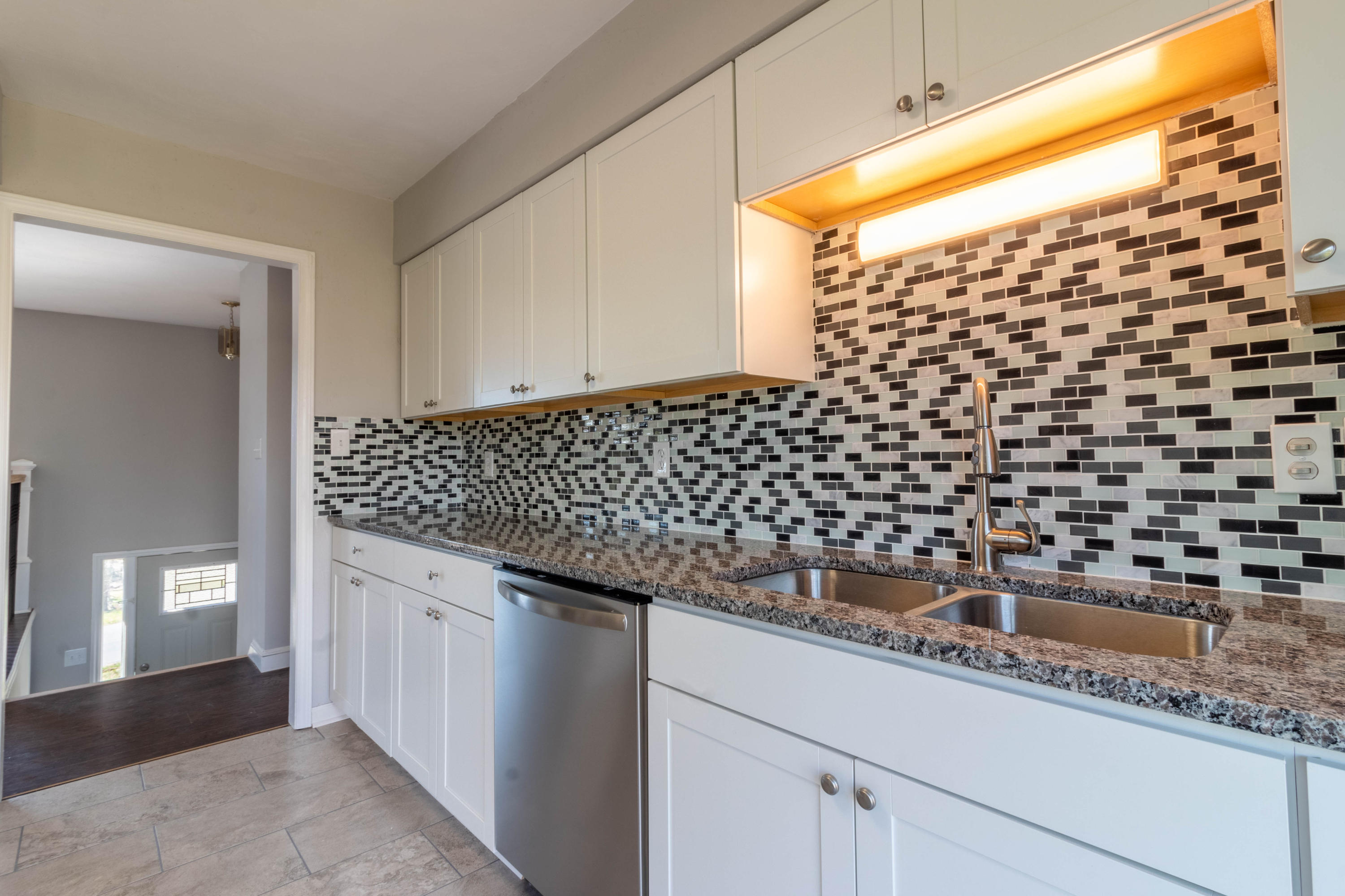 5406 Sundance Road Salem, VA 24153 - Photo 11 of 39 Kitchen (4)