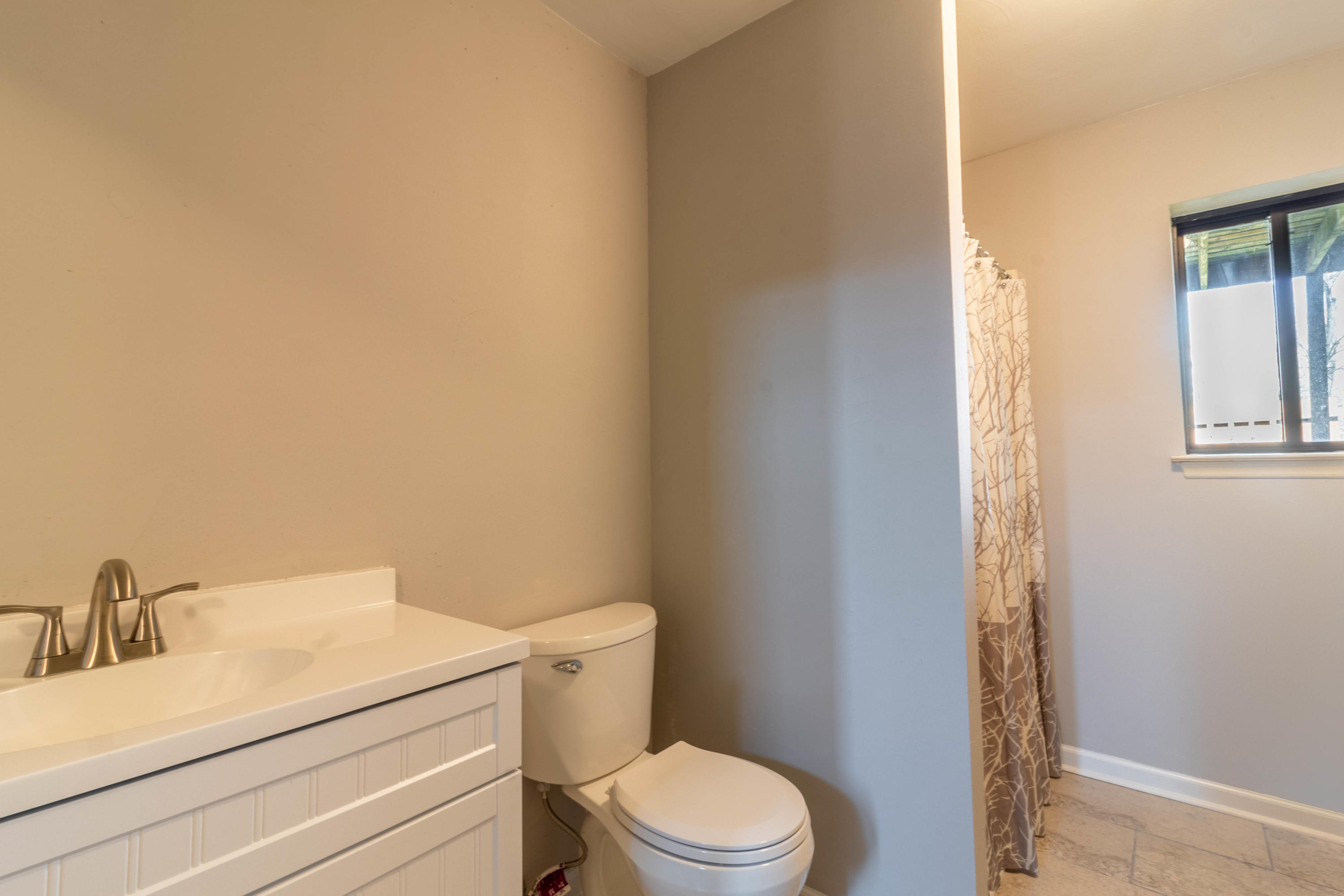 5406 Sundance Road Salem, VA 24153 - Photo 28 of 39 Full Bath lower level
