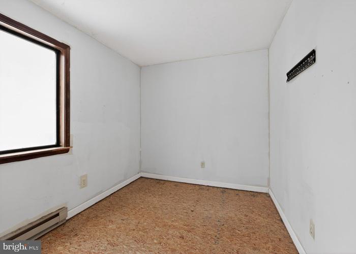 1538 Deer Run East Bushkill, PA 18324 - Photo 16 of 18 an empty room with a window