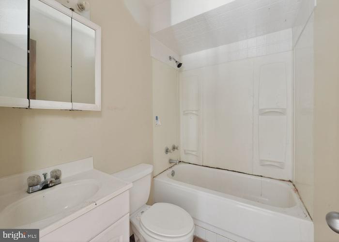 1538 Deer Run East Bushkill, PA 18324 - Photo 18 of 18 a bathroom with a sink toilet and shower