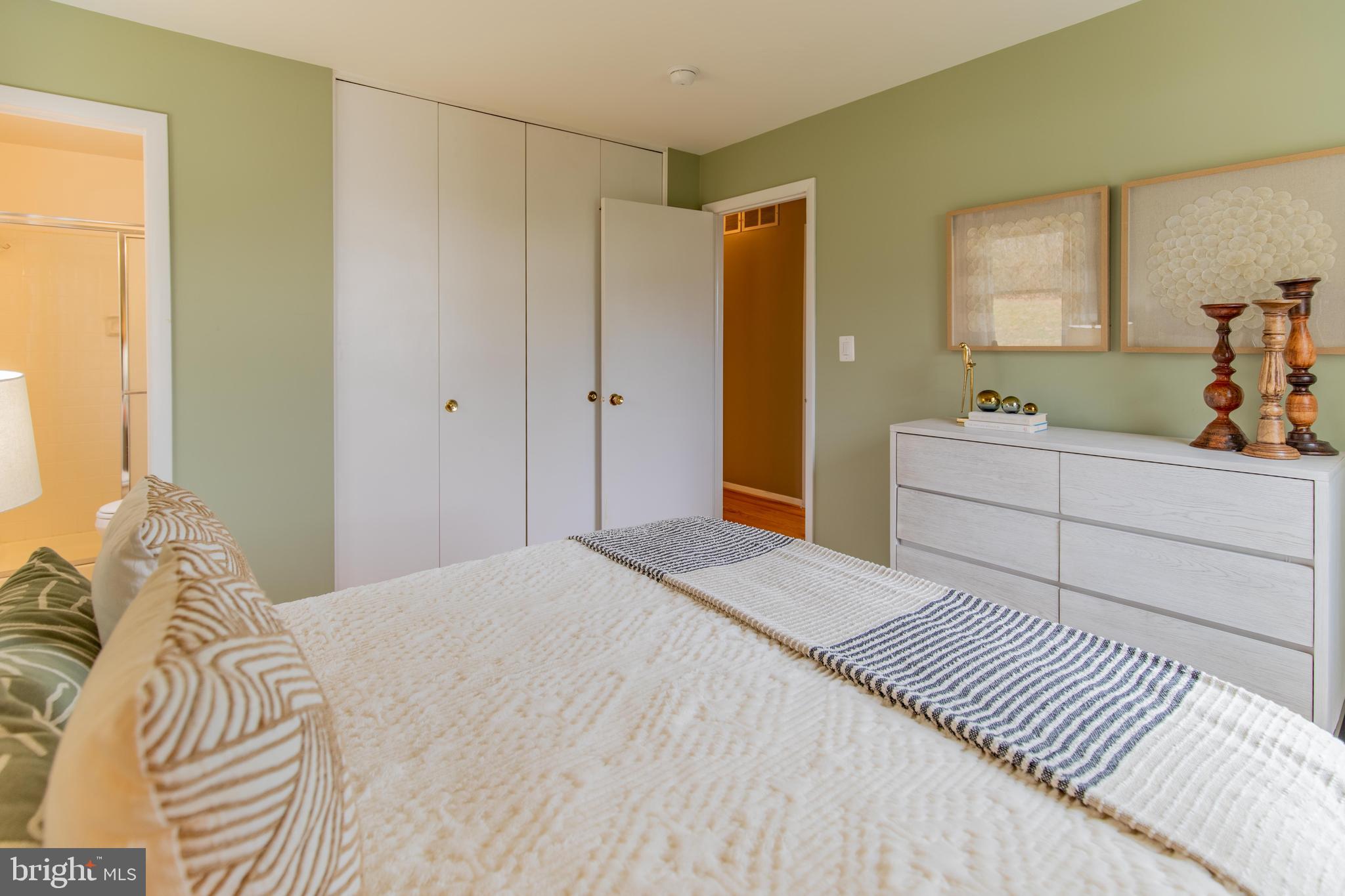 11933 Bayswater Road Gaithersburg, MD 20878 - Photo 16 of 34