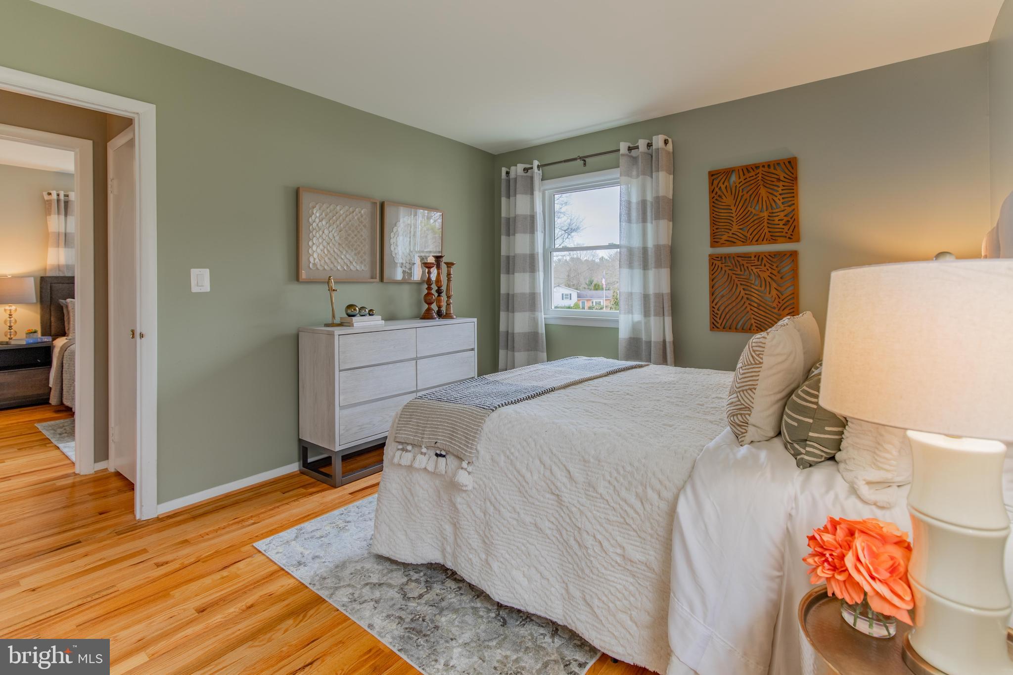 11933 Bayswater Road Gaithersburg, MD 20878 - Photo 17 of 34