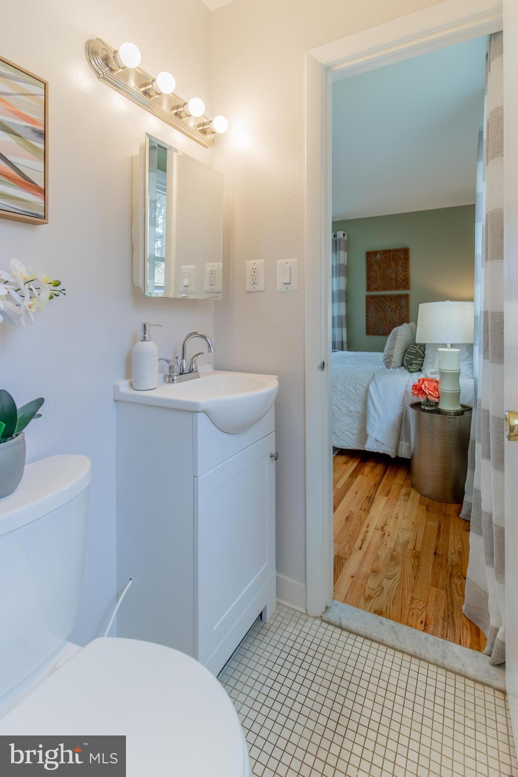 11933 Bayswater Road Gaithersburg, MD 20878 - Photo 19 of 34