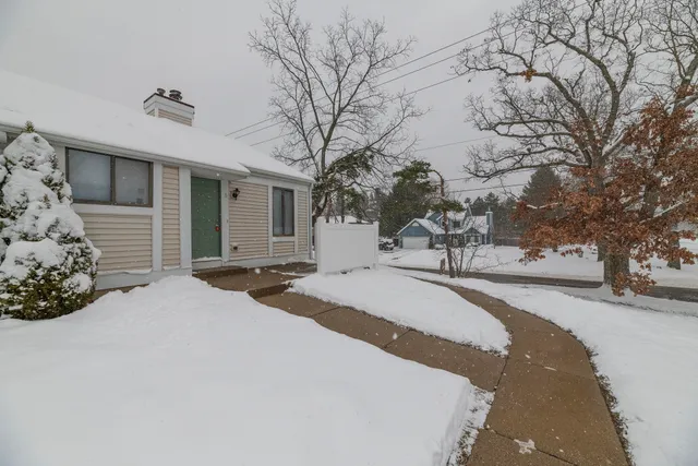 $135,000 | 3320 Scots Pine Way, Unit 5, Portage, MI 49024