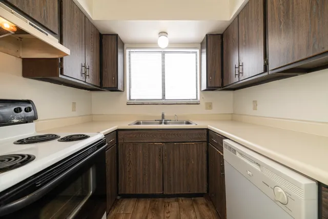 $135,000 | 3320 Scots Pine Way, Unit 5, Portage, MI 49024