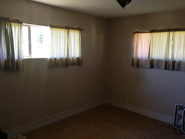 441 Summit Avenue Fallbrook, CA 92028 - Photo 3 of 8