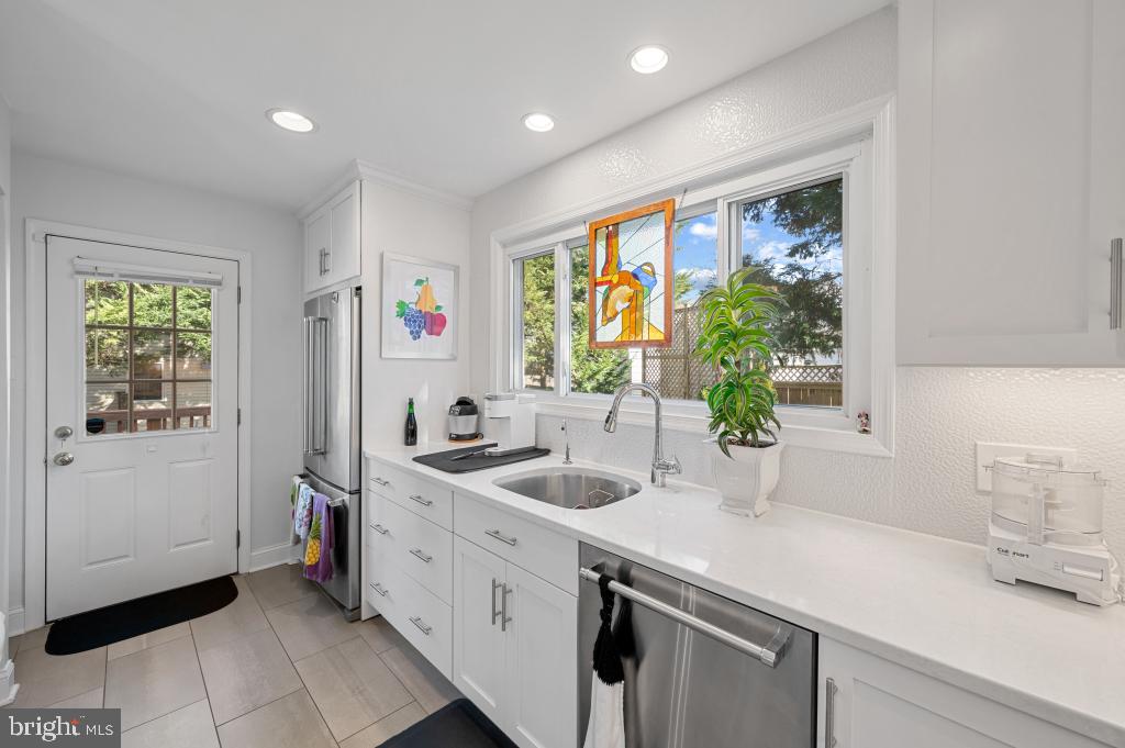 4504 Jones Bridge Road Bethesda, MD 20814 - Photo 19 of 45 Gallery Image 19