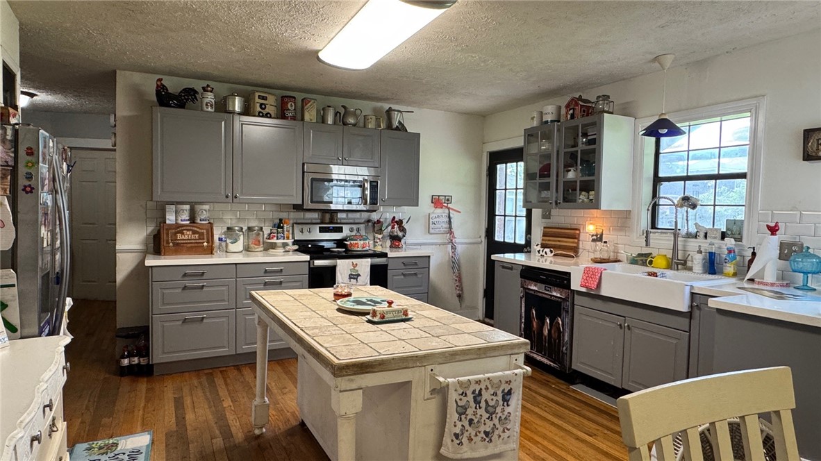 503 West Decherd Street Franklin, TX 77856 - Photo 4 of 14