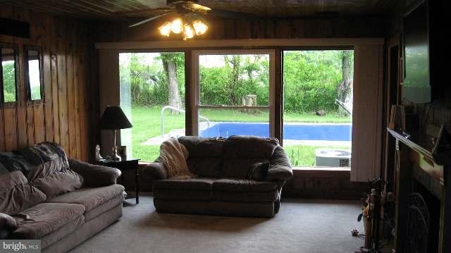 40 Meadowbrook Road Carlisle, PA 17015 - Photo 4 of 9 Gallery Image 4