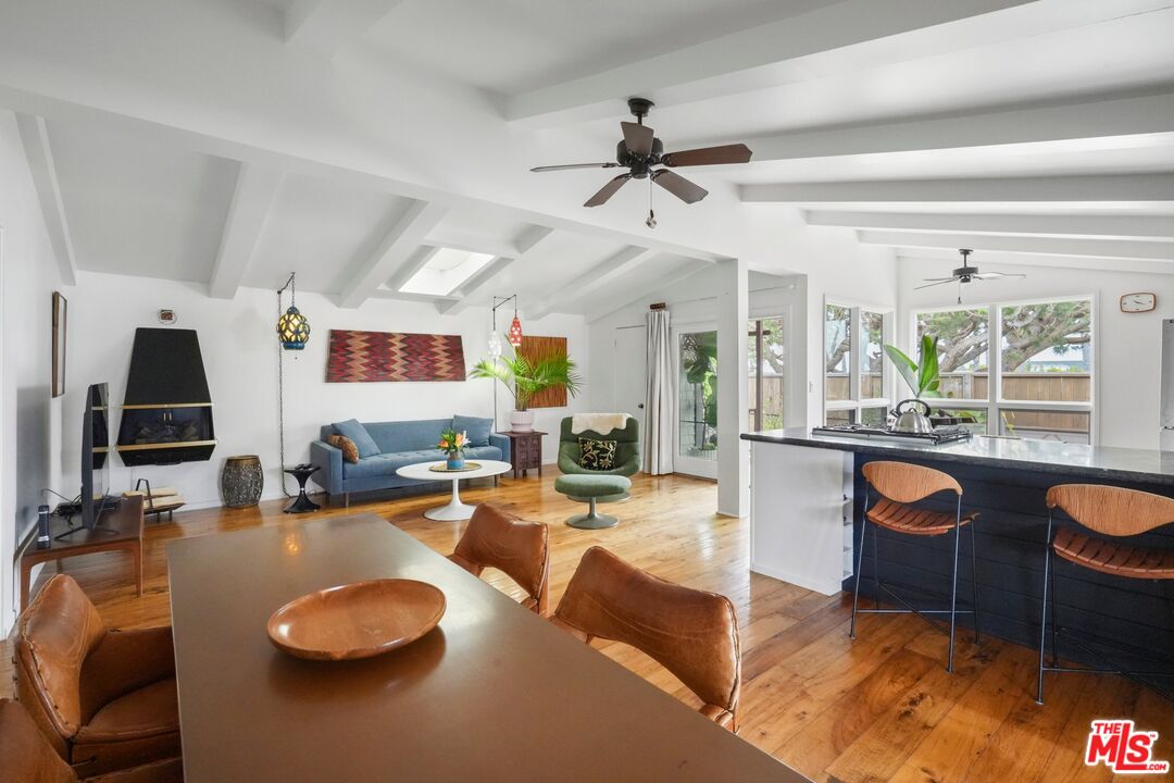 29500 Heathercliff Road, Unit 69 Malibu, CA 90265 - Photo 9 of 39