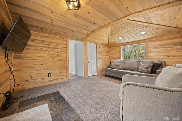 a view of a storage & utility room