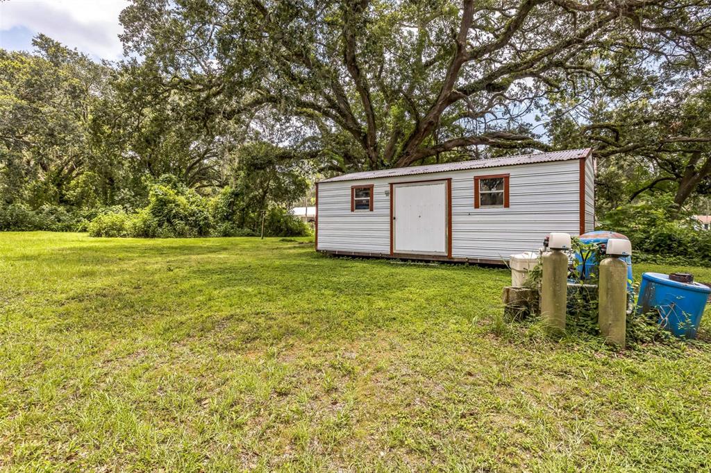 6109 Doc Thompson Road Plant City, FL 33565 - Photo 10 of 34 Gallery Image 10