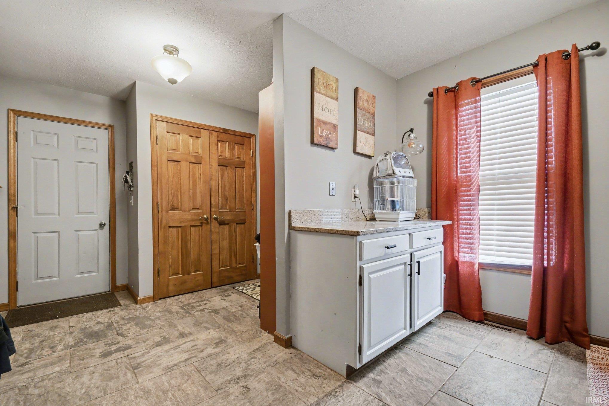 5605 Raleigh Drive South Bend, IN 46614 - Photo 21 of 36