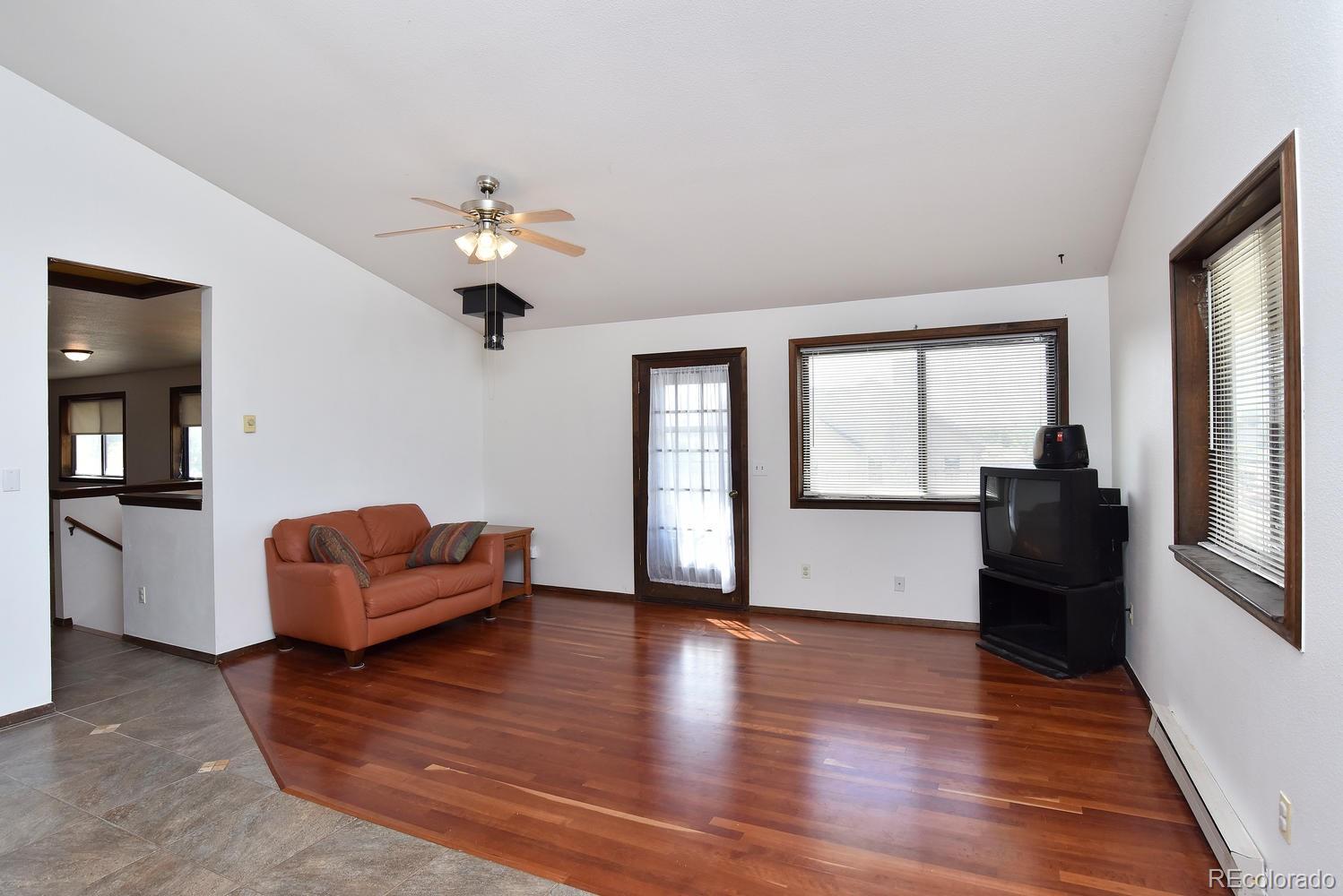725 Picadilly Road Aurora, CO 80018 - Photo 12 of 25 Gallery Image 12