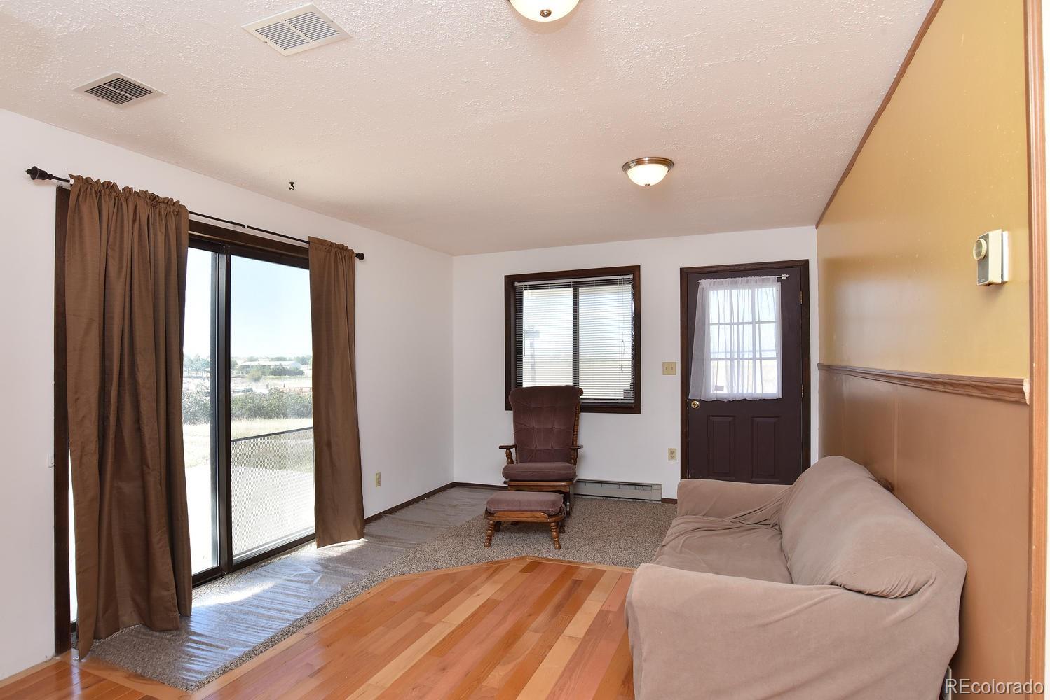 725 Picadilly Road Aurora, CO 80018 - Photo 15 of 25 Gallery Image 15