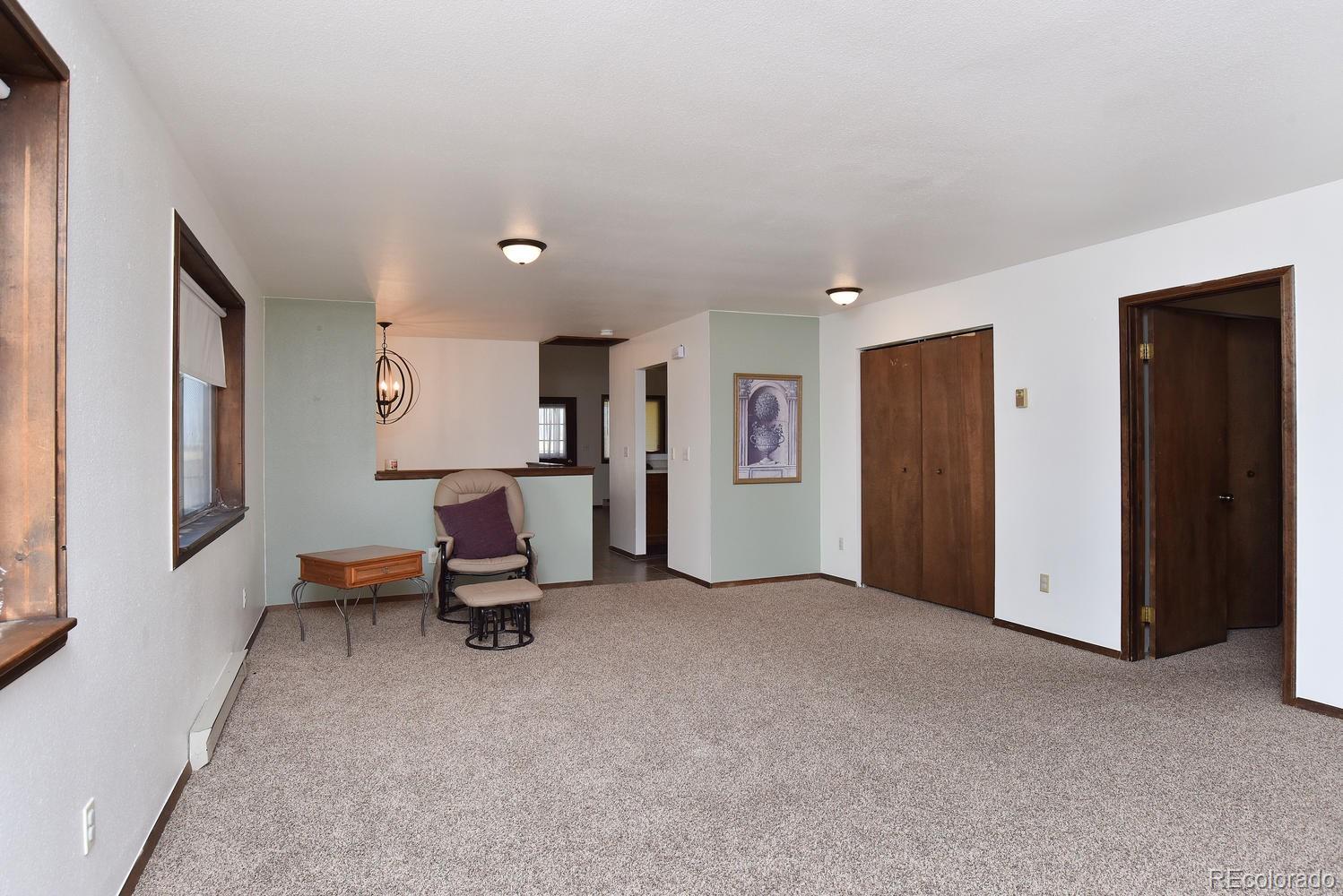 725 Picadilly Road Aurora, CO 80018 - Photo 4 of 25 Gallery Image 4