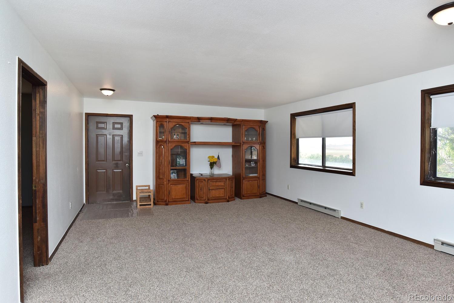 725 Picadilly Road Aurora, CO 80018 - Photo 5 of 25 Gallery Image 5