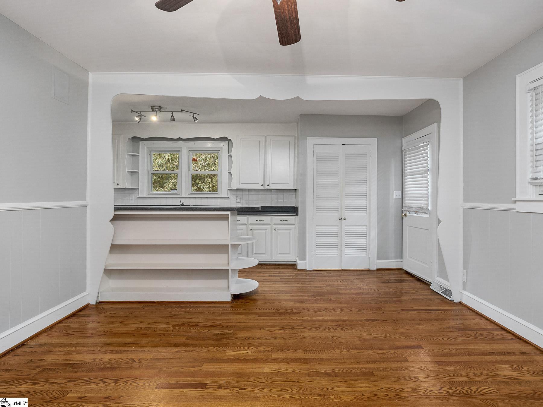 106 Green Street Greer, SC 29650 - Photo 4 of 23