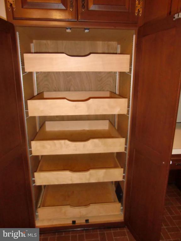 218 Valley Road Lebanon, PA 17042 - Photo 3 of 10 Gallery Image 3