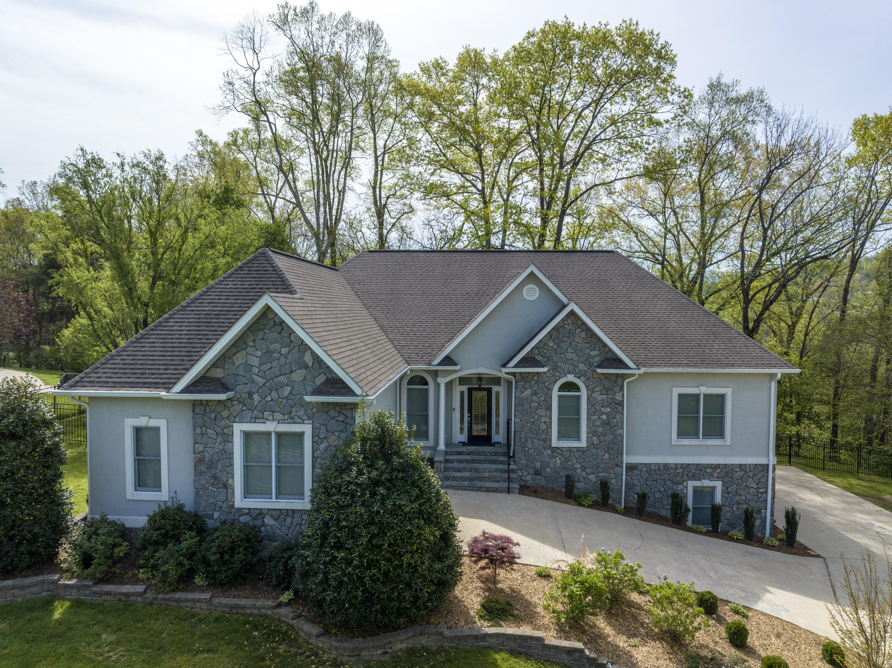 108 Stonebrook Loop Elizabethton, TN 37643 - Photo 1 of 87 Stonebrook-aerials-4