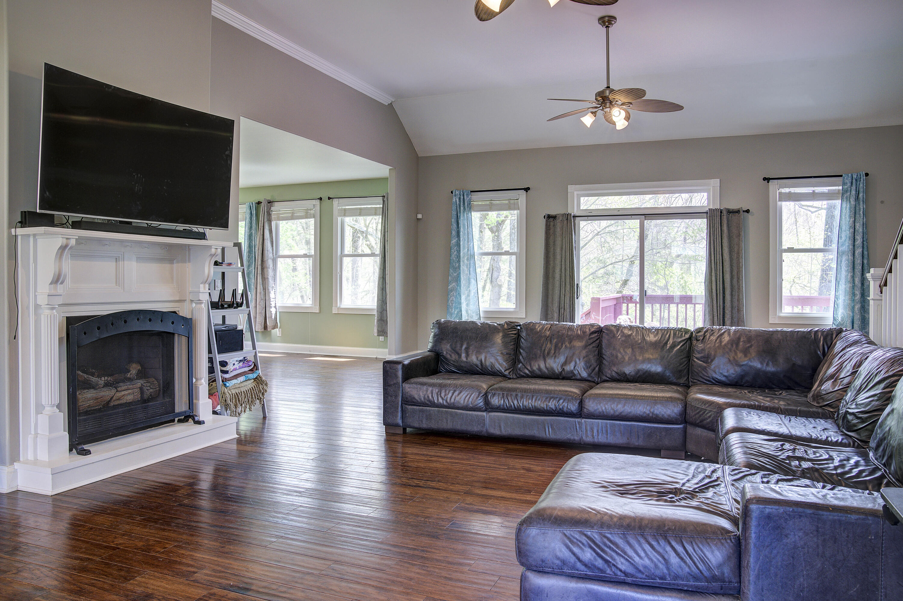 108 Stonebrook Loop Elizabethton, TN 37643 - Photo 15 of 87 Stone-Interior--6