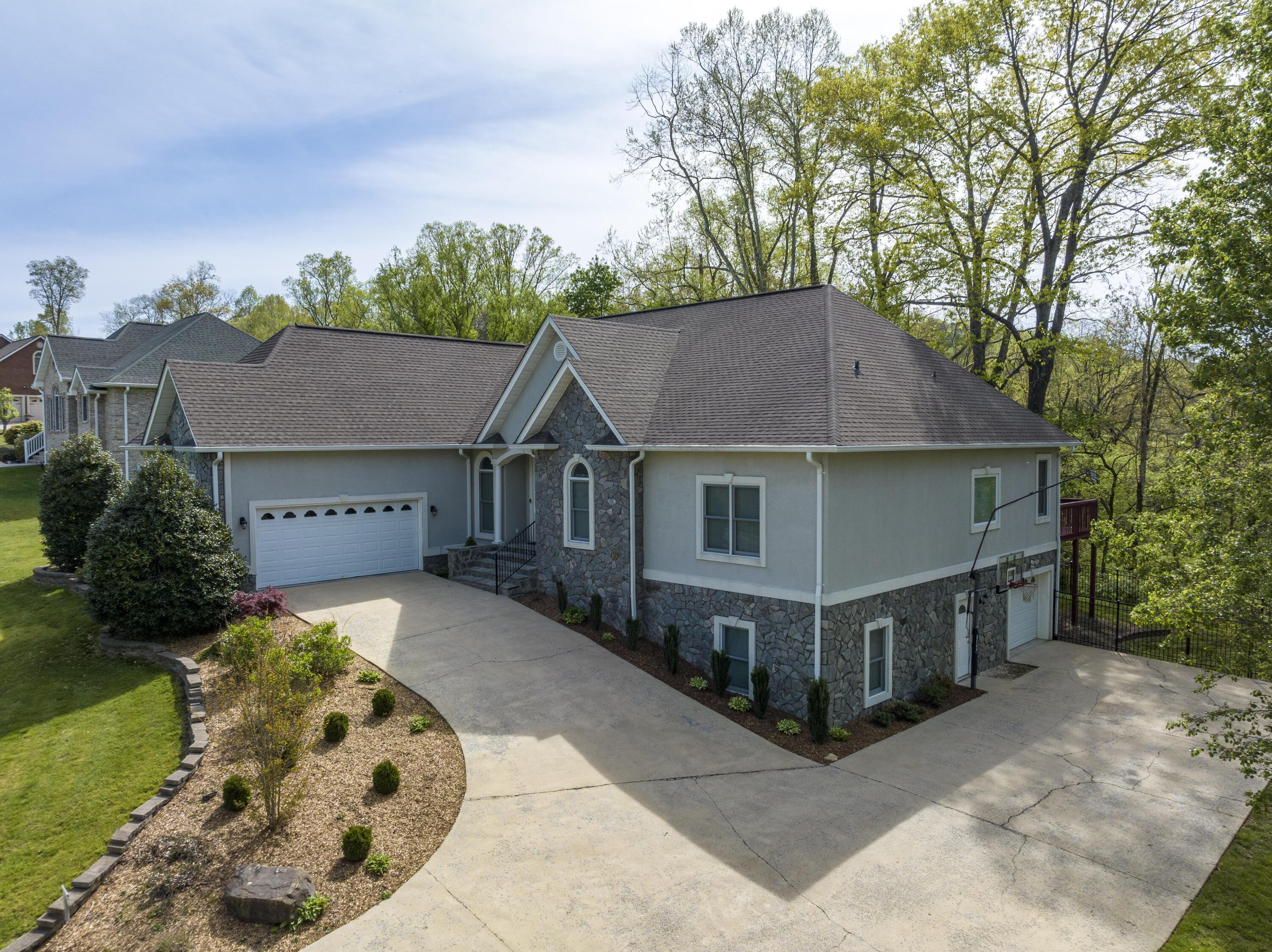 108 Stonebrook Loop Elizabethton, TN 37643 - Photo 2 of 87 Stonebrook-aerials-5