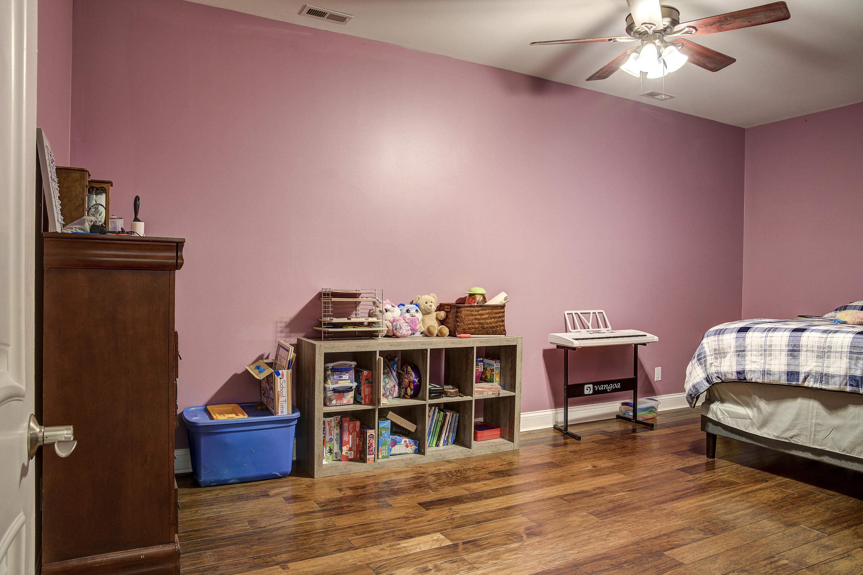 108 Stonebrook Loop Elizabethton, TN 37643 - Photo 61 of 87 Stone-Interior--56