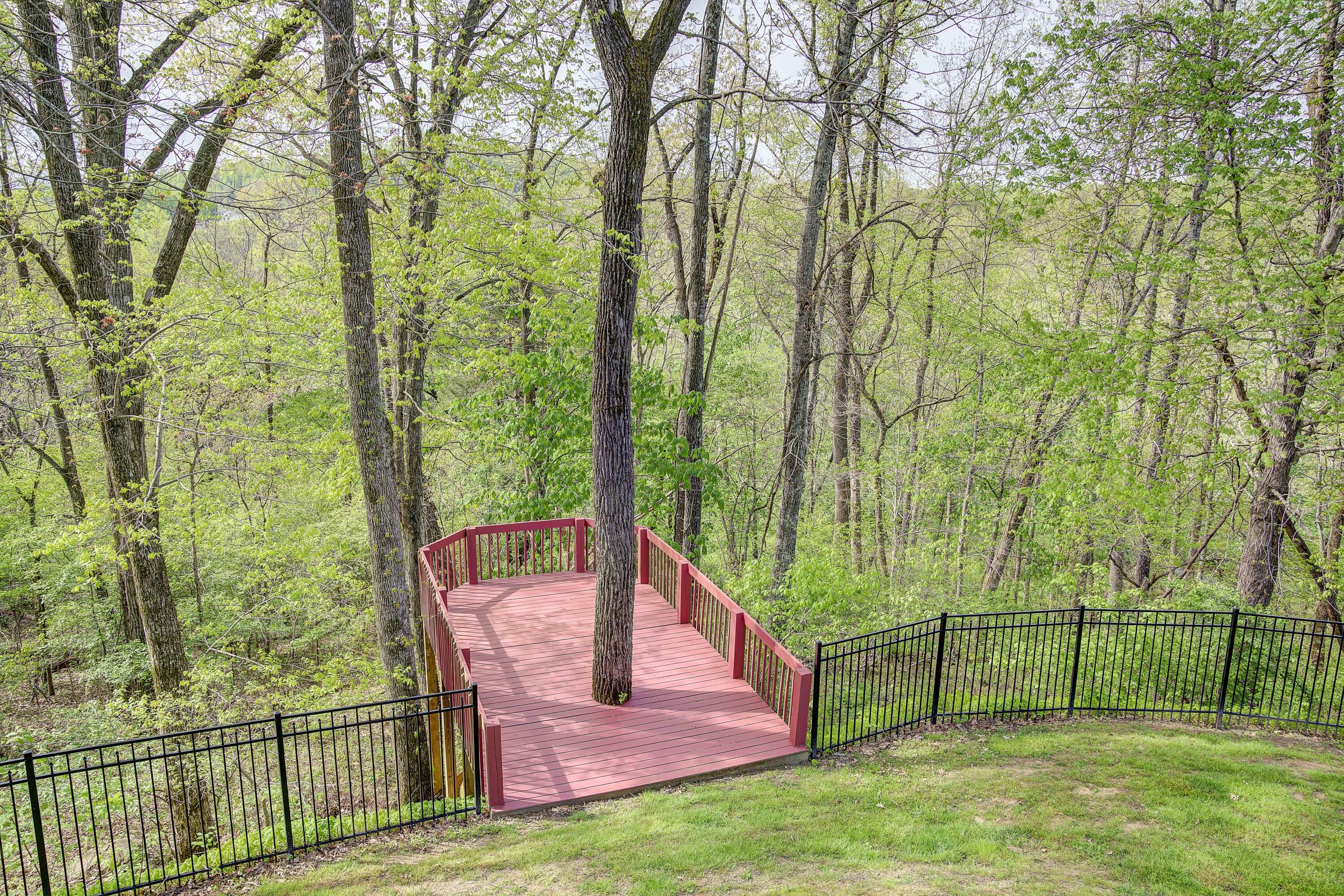 108 Stonebrook Loop Elizabethton, TN 37643 - Photo 78 of 87 Stone-exterior-16