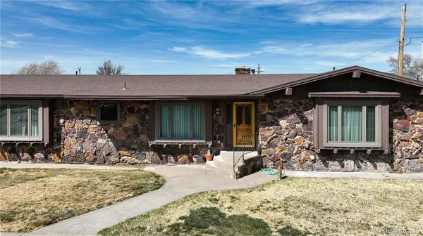 $200,000 | 412 West Poplar Street, Walsh, CO 81090