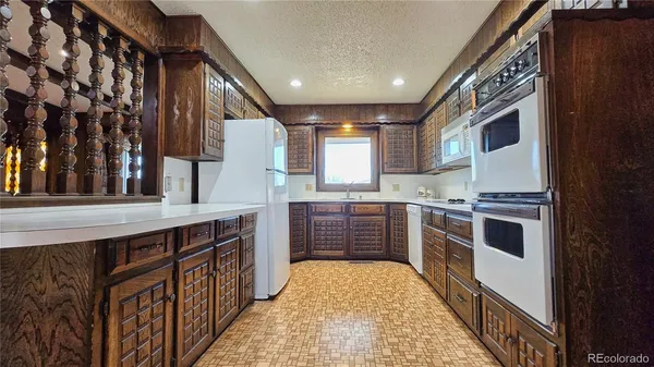 $200,000 | 412 West Poplar Street, Walsh, CO 81090