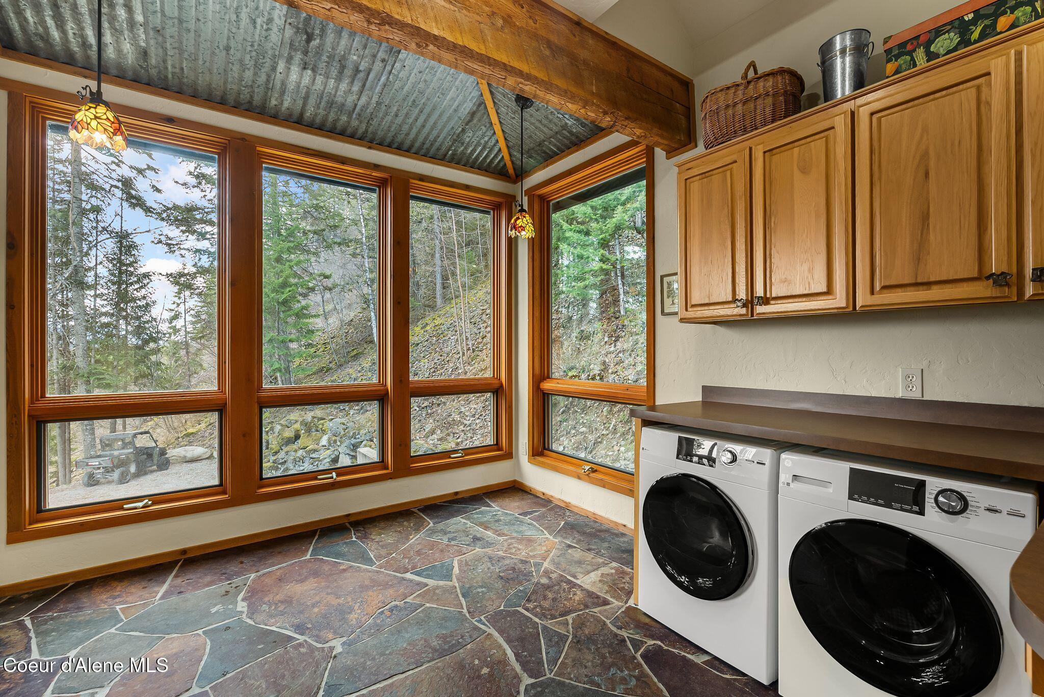 867 Midas Drive Sagle, ID 83860 - Photo 32 of 85 Laundry Room
