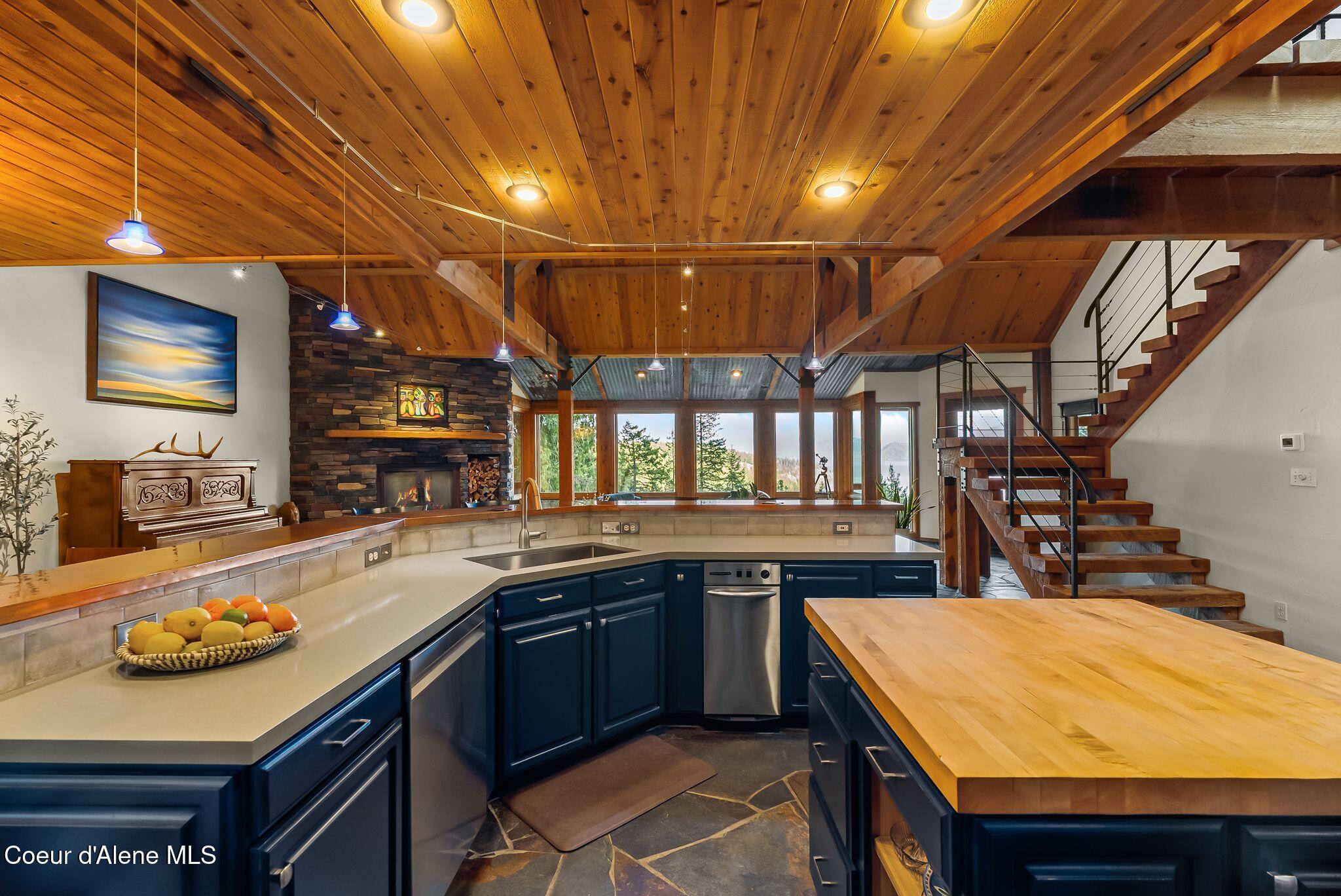 867 Midas Drive Sagle, ID 83860 - Photo 48 of 85 Kitchen