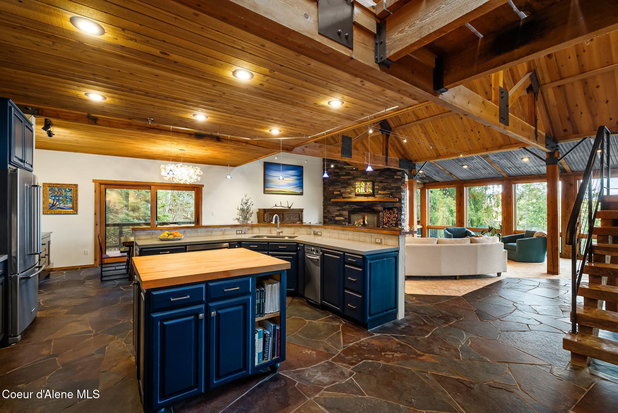 867 Midas Drive Sagle, ID 83860 - Photo 50 of 85 Kitchen