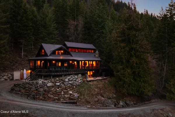 $1,899,000 | 867 Midas Drive, Sagle, ID 83860