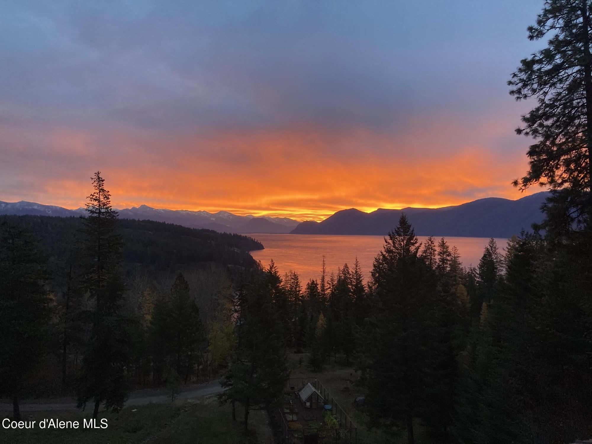 867 Midas Drive Sagle, ID 83860 - Photo 83 of 85 Lake Views