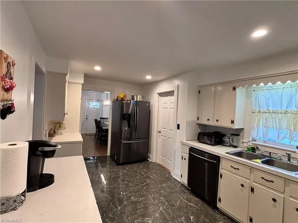 $249,000 | 490 Oakland Drive, Elkin, NC 28621