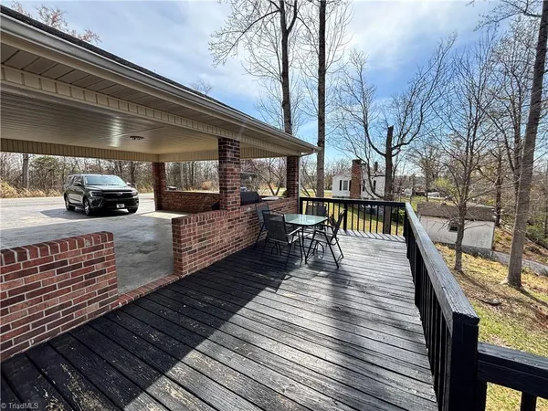 $249,000 | 490 Oakland Drive, Elkin, NC 28621